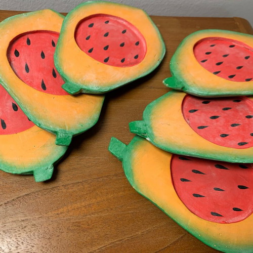 Papaya coasters pack of 6, new, lightweight wood