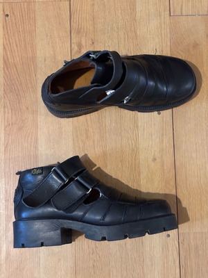 Leather shoes