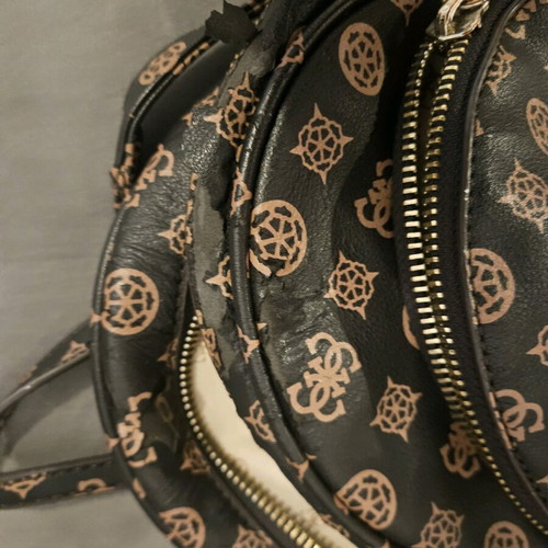 Backpack Guess μεταχειρισμένο, καφέ με φθορές