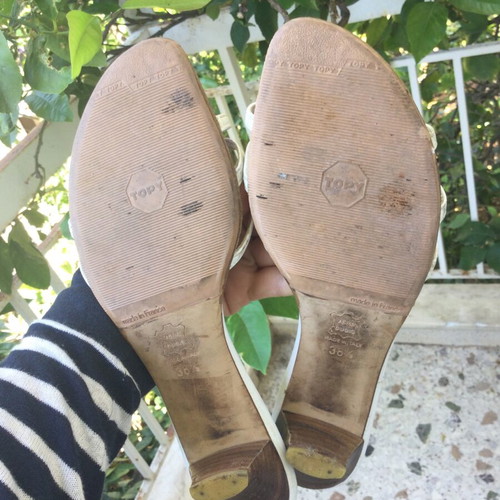 Haralas leather mules size 38 kitten heels used, white