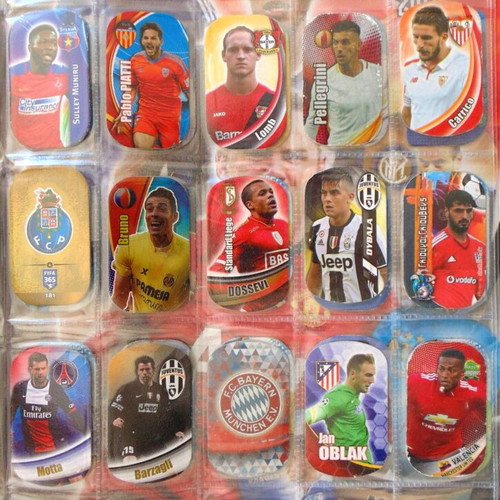 Complete football metal tags album, foil, Lot 200