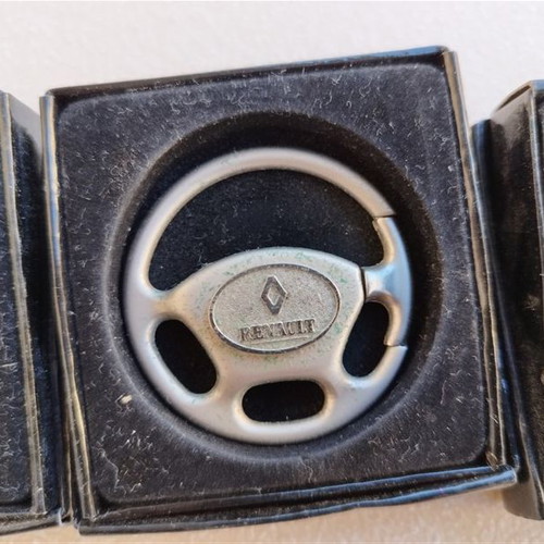 Car steering wheel keychain new, metal