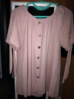 Women's blouse size large like new, beige