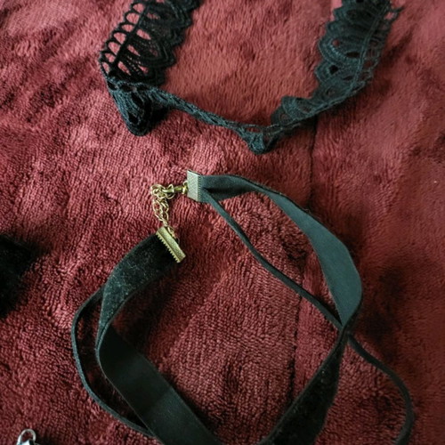 Chokers various jewelry pieces