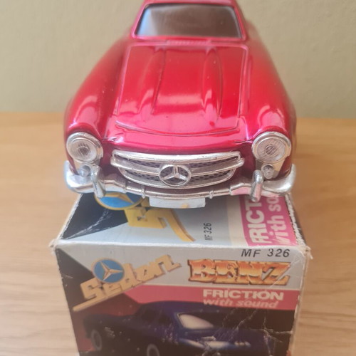 Mercedes SL tin model 1:18 with box, like new