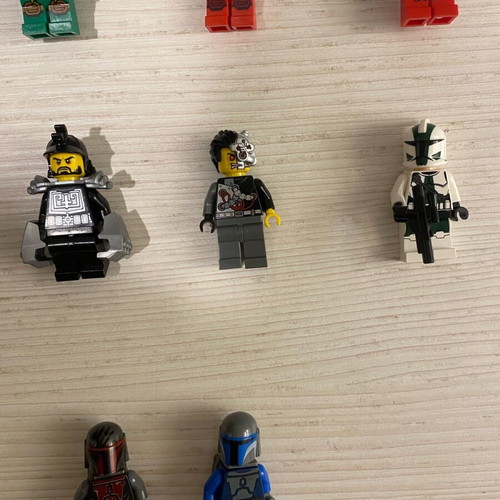 Lego Ninjako and Star Wars figures used