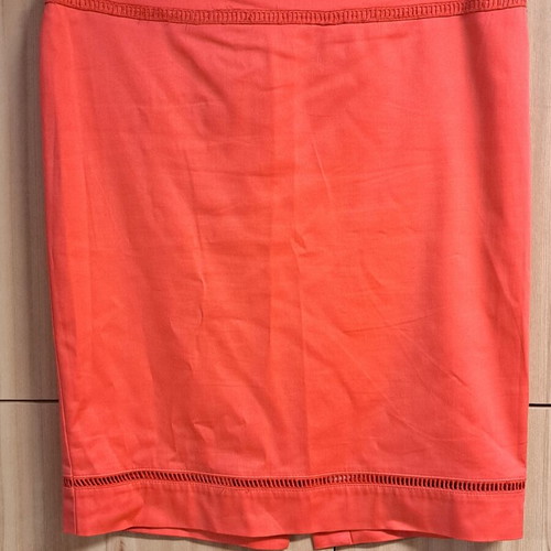 Skirt coral color with unique hem design, like new, size XXL