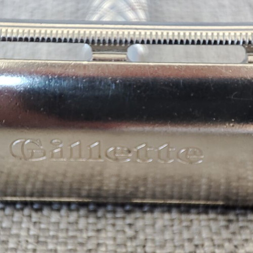 Gillette Tech vintage safety razor made in England with 5 blade packs gift