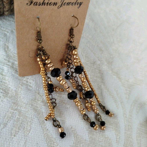 Handmade earrings new, black and gold