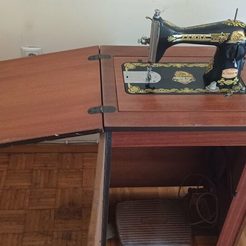 Zampa sewing machine used, vintage 70s with cabinet