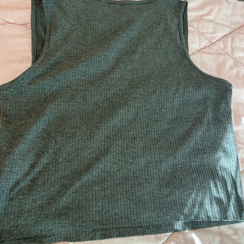 Crop sleeveless top like new, gray short size M