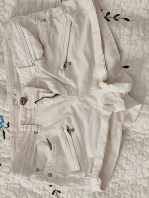 γυναικείο σορτς λευκό bershka xs