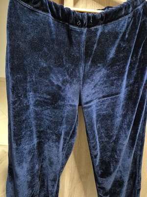 Women's velvet set pants and jacket used blue with marks
