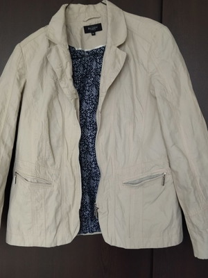 BEXLEYS women's jacket like new, beige with colorful lining, size XL