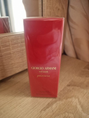 Giorgio Armani Sì Passione Red Musk Eau de Parfum travel size 15ml new
