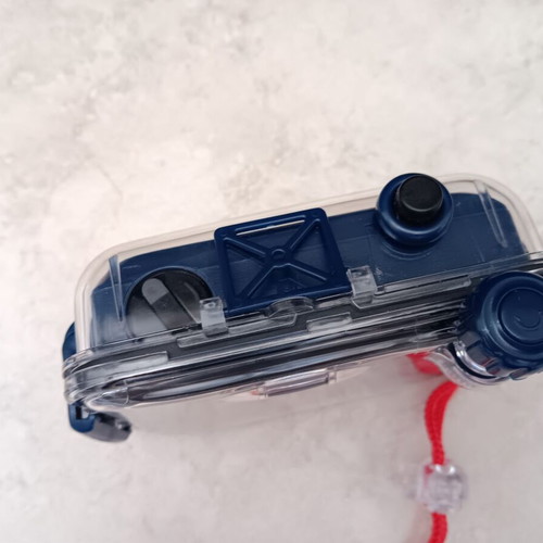 Camera with waterproof case like new