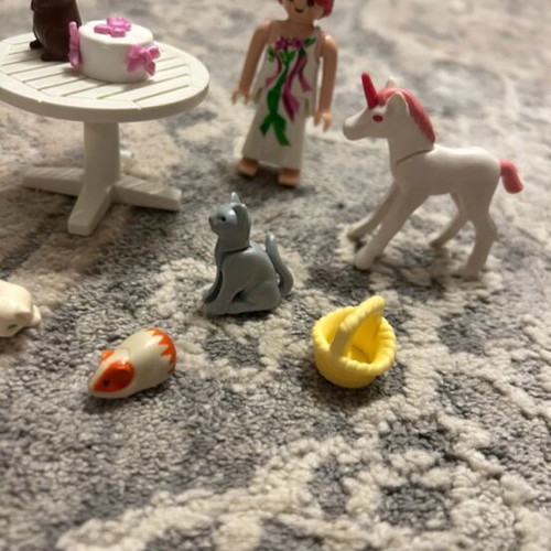 Playmobil like new, set of 11 pieces