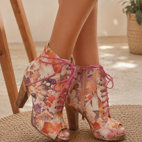 Booties like new, spring floral with wooden heel, size 37