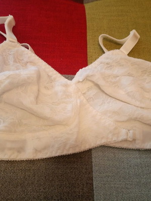 Nursing bra white like new
