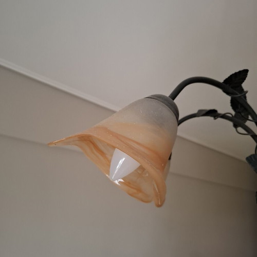 Ceiling light with glass shades and metal chain like new