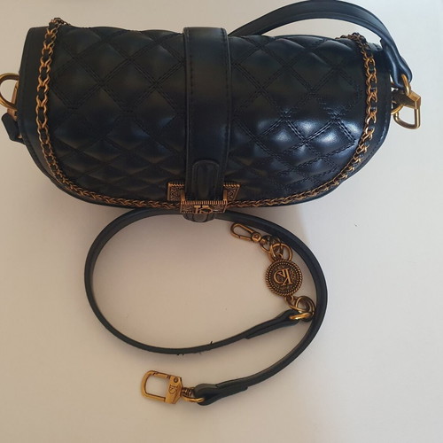 Quilted crossbody bag black with gold details like new