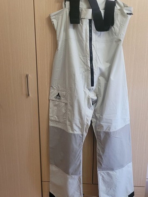 Vaude sailing salopettes with elastic straps, size L