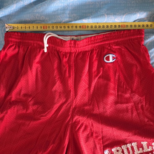Chicago Bulls NBA Champion Shorts size Medium like new
