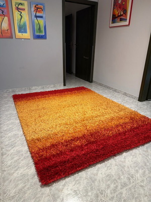 Χαλί 235 x 175 cm σαν καινούριο, κόκκινο, πορτοκαλί και κίτρινο