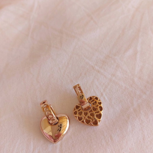 Apefthon stainless steel earrings like new, gold hearts
