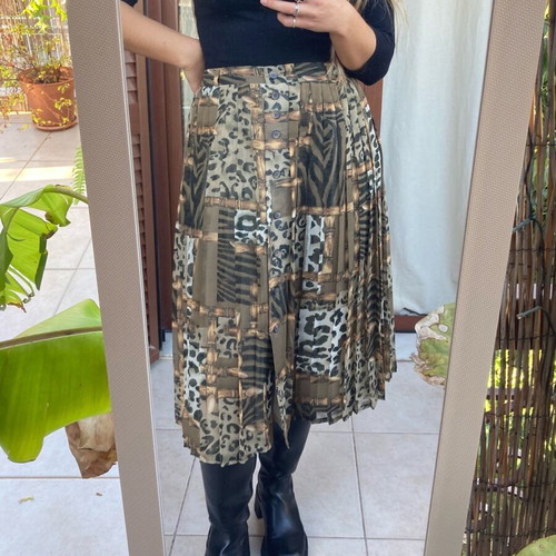 Animal print skirt like new, size L, beige and brown