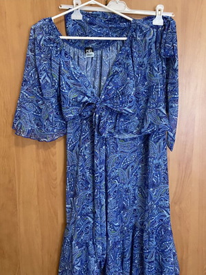 Ciel Concept set like new, blue wrap skirt and multifunctional top