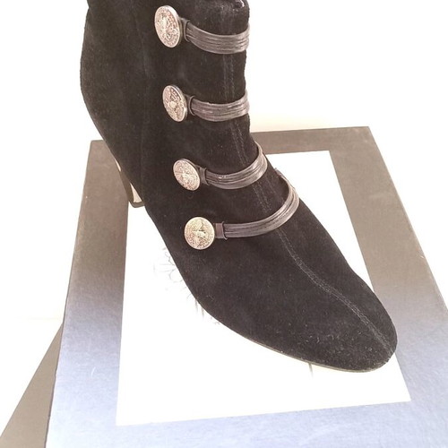 Women's black ankle boots like new, size 38