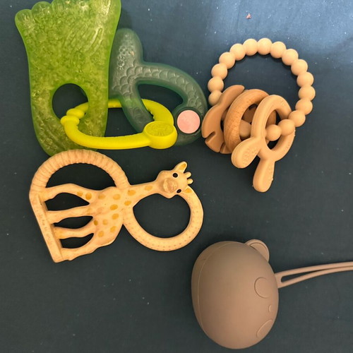 Teethers and pacifier case used, set of 5 pieces