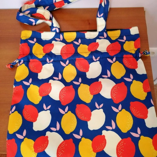 Shoulder bag with lemons and matching notebook new