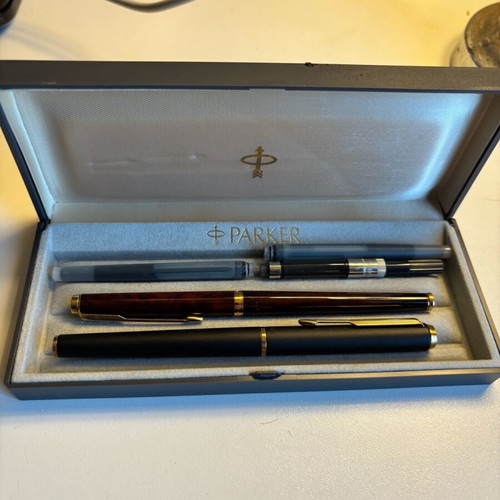 Parker pen like new