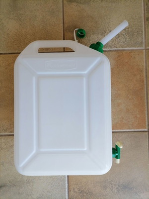 Μπιτόνι πόσιμου νερού 20 lt καινούργιο με βρυσάκι