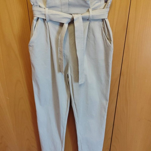 Paperbag pants beige Zara like new with elastic waist and belt