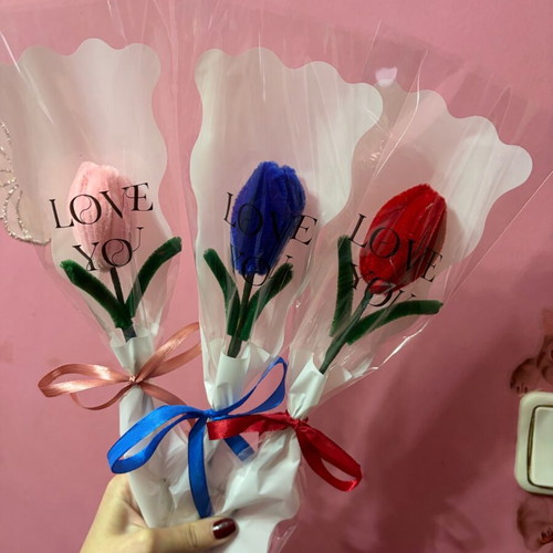 Handmade pipe cleaner tulips like new, set of 3
