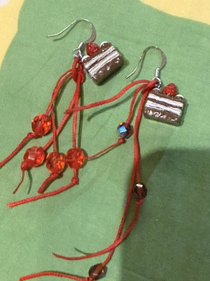 Earrings birthday cake red, like new