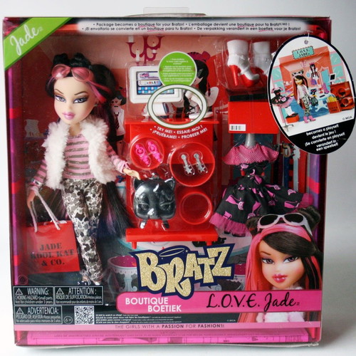 Bratz Boutique L.O.V.E. Jade doll and playset new