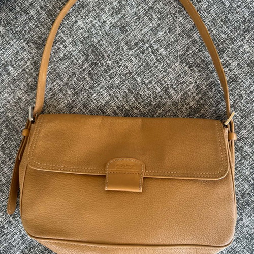 Longchamp vintage leather shoulder bag used