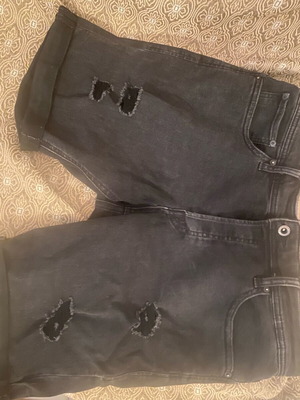 Jack And Jones βερμούδα σαν καινούργια, μέγεθος L, μαύρη