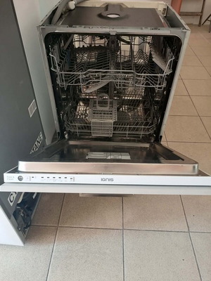 Ignis dishwasher