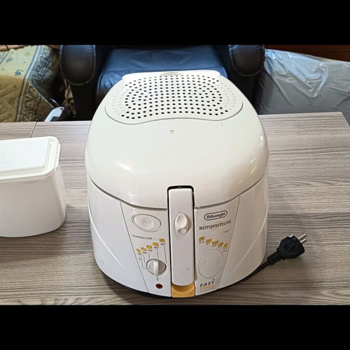 Delongbi fryer used with oil drainage system