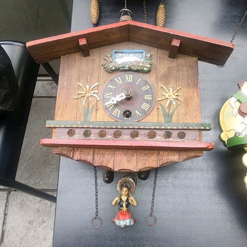 Cuckoo wall clocks used, set of 4 antique 1930-1950