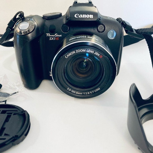 Canon SX1IS Powershot camera like new