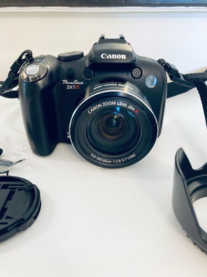 Canon SX1IS Powershot camera like new