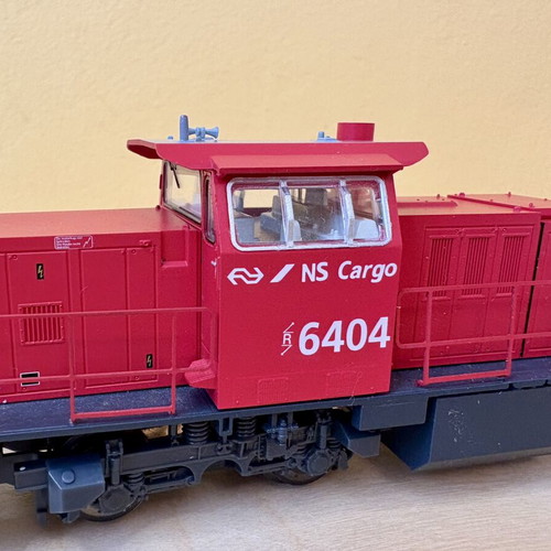 PIKO NS Cargo 6404 Diesel Locomotive model like new HO scale