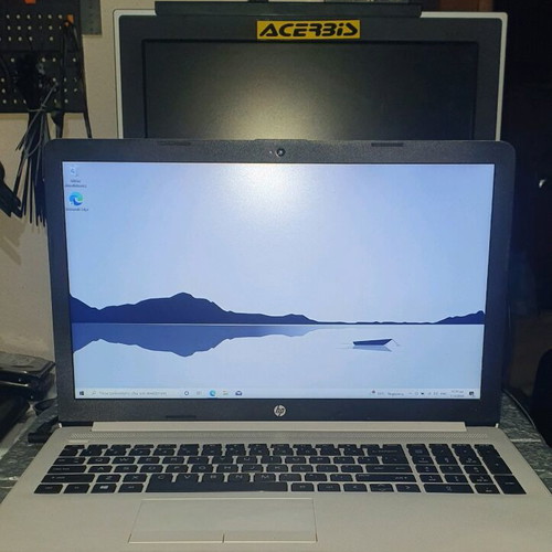 HP laptop used with 15.6'' screen, AMD E2 9000, 4GB DDR4, 120GB SSD