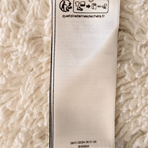 Puma ESS+ Animal AOP Crew fleece sweatshirt like new, beige, small